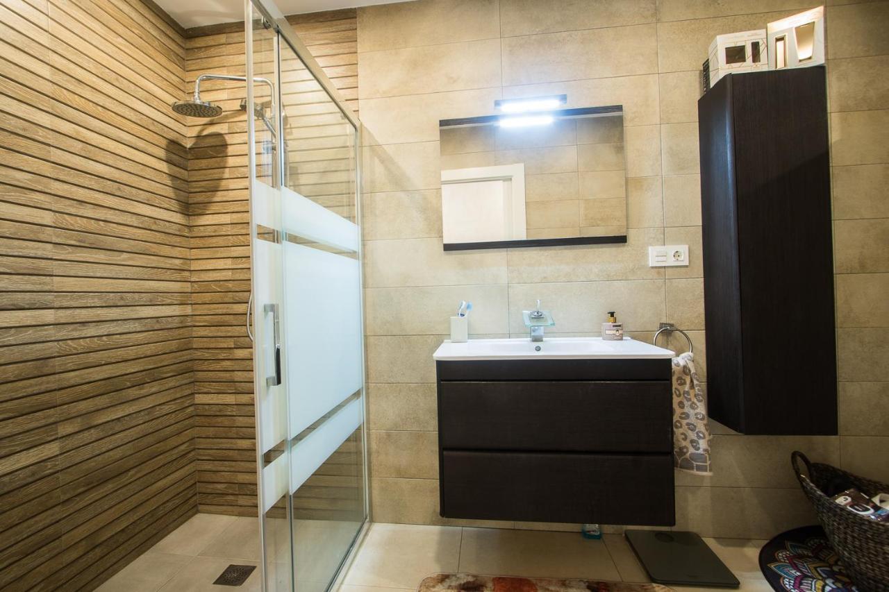 First Line Luxury Apartments Alicante Eksteriør bilde